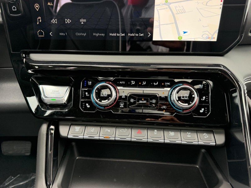 GMC Sierra 2500HD Vehicle Full-screen Gallery Image 14