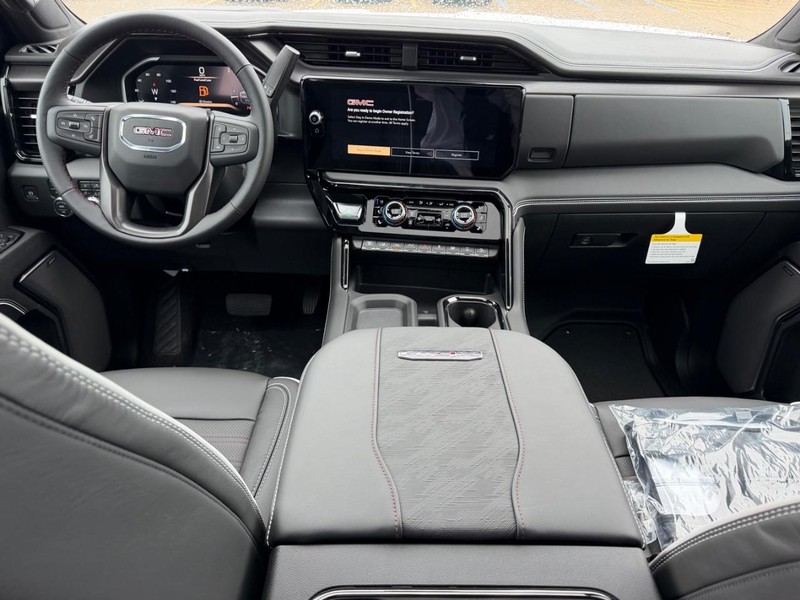 GMC Sierra 2500HD Vehicle Full-screen Gallery Image 9