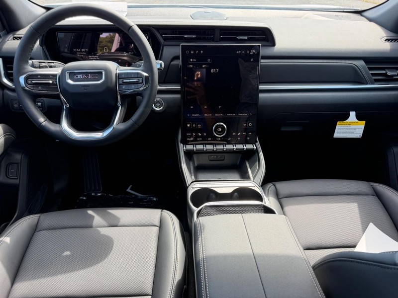 GMC Terrain Vehicle Full-screen Gallery Image 9