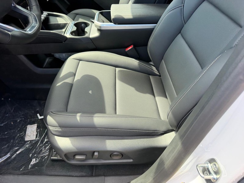 GMC Terrain Vehicle Full-screen Gallery Image 19