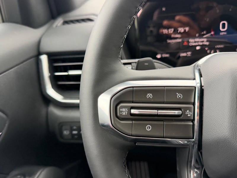 GMC Terrain Vehicle Full-screen Gallery Image 11