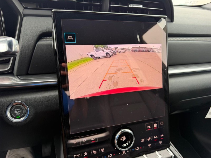GMC Terrain Vehicle Full-screen Gallery Image 21
