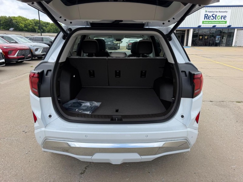 GMC Terrain Vehicle Full-screen Gallery Image 5