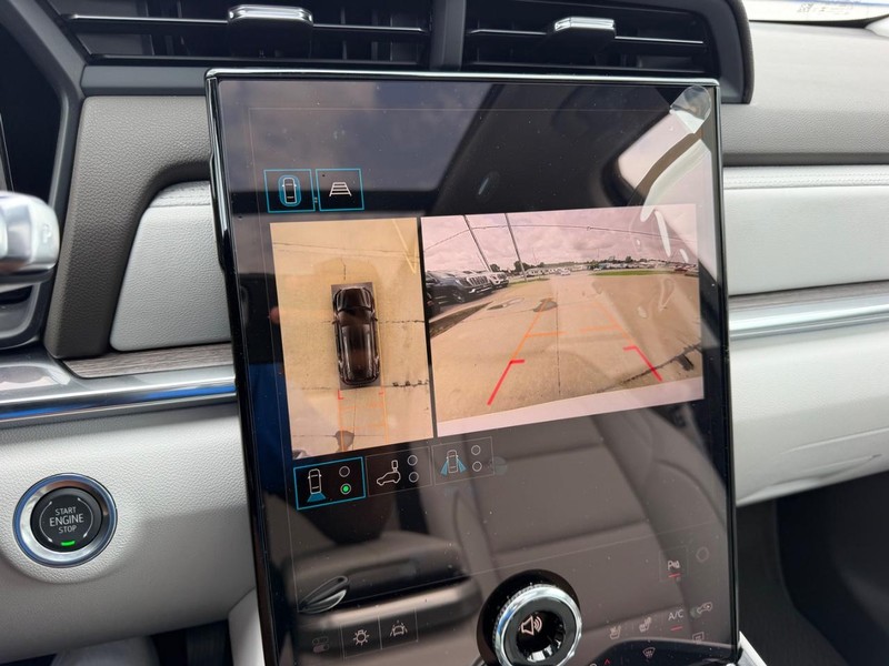 GMC Terrain Vehicle Full-screen Gallery Image 22