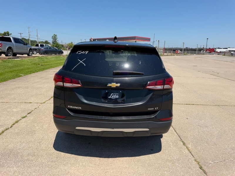 Chevrolet Equinox Vehicle Full-screen Gallery Image 4