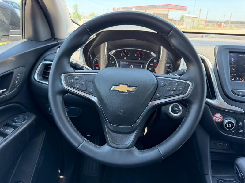 Chevrolet Equinox Vehicle Full-screen Gallery Image 10