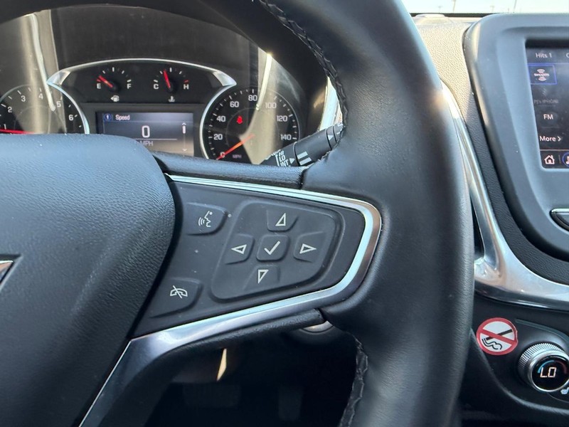Chevrolet Equinox Vehicle Full-screen Gallery Image 12