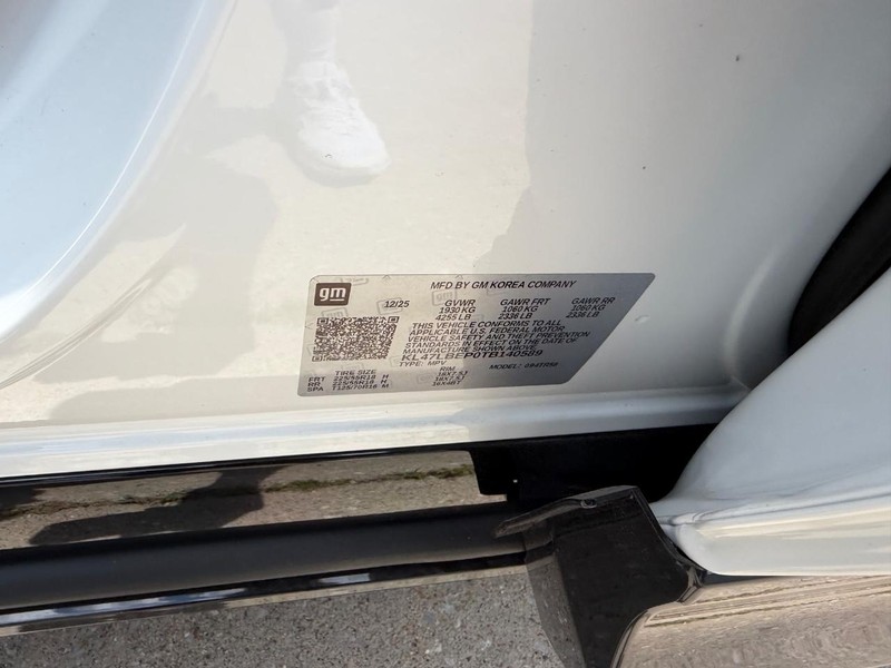 Buick Envista Vehicle Full-screen Gallery Image 21
