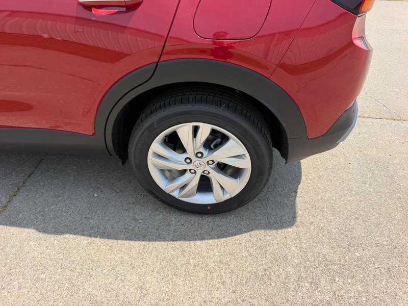 Buick Encore GX Vehicle Full-screen Gallery Image 7