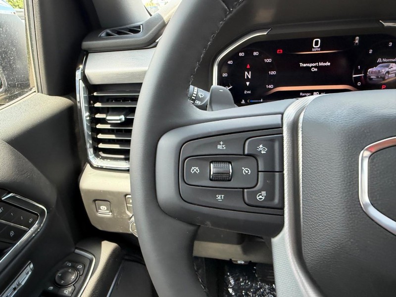GMC Sierra 1500 Vehicle Full-screen Gallery Image 11