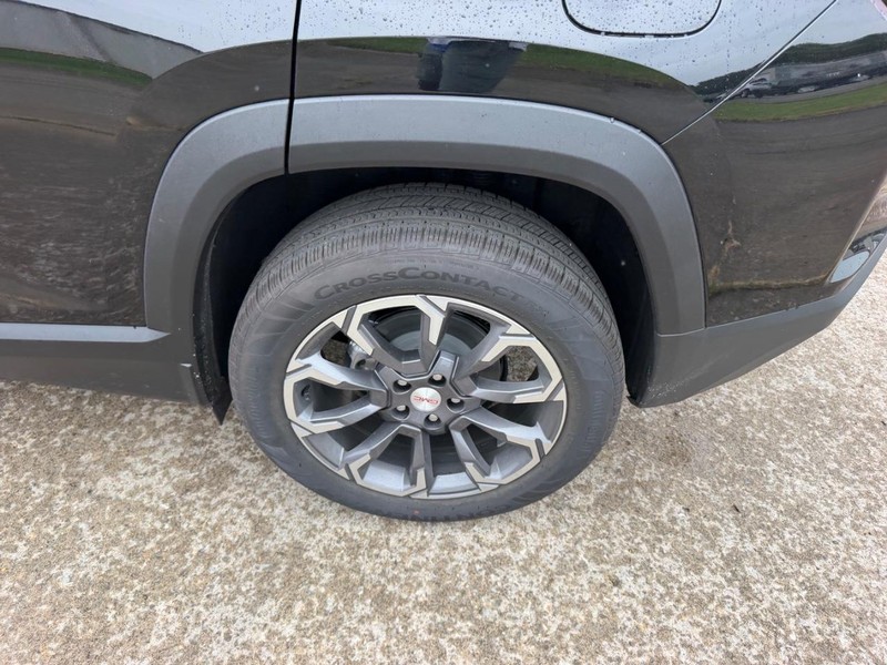 GMC Terrain Vehicle Full-screen Gallery Image 7