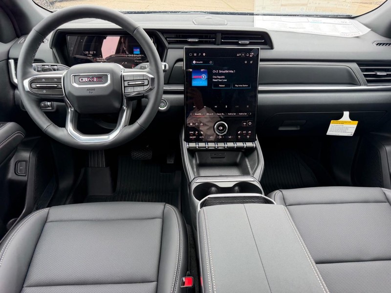 GMC Terrain Vehicle Full-screen Gallery Image 9
