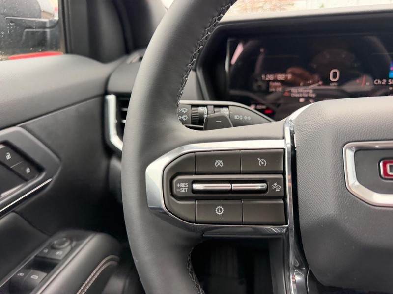 GMC Terrain Vehicle Full-screen Gallery Image 11
