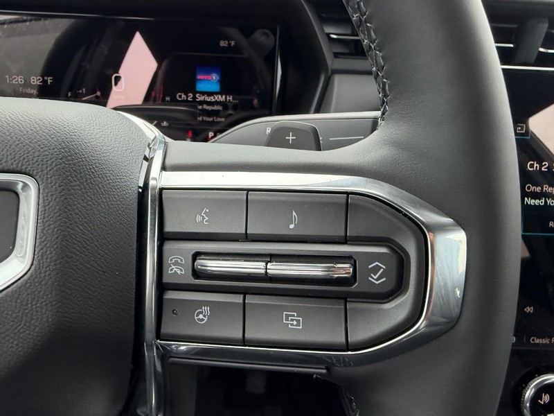 GMC Terrain Vehicle Full-screen Gallery Image 12