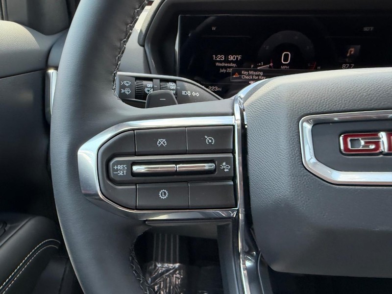 GMC Terrain Vehicle Full-screen Gallery Image 10