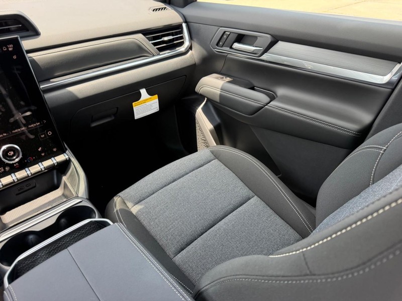 GMC Terrain Vehicle Full-screen Gallery Image 15
