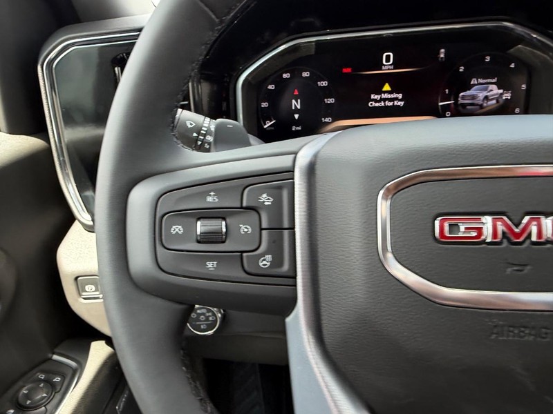 GMC Sierra 1500 Vehicle Full-screen Gallery Image 11