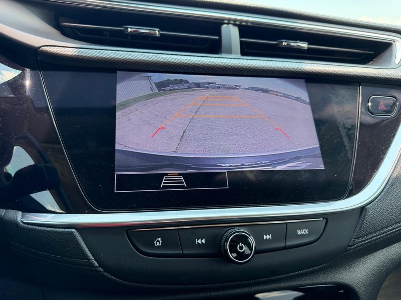 Buick Encore GX Vehicle Full-screen Gallery Image 19