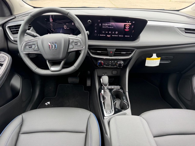 Buick Encore GX Vehicle Full-screen Gallery Image 8