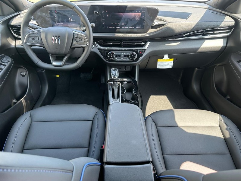 Buick Envista Vehicle Full-screen Gallery Image 6