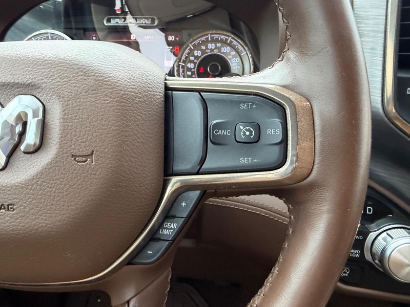 Ram 1500 Vehicle Full-screen Gallery Image 11