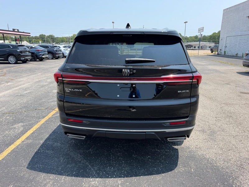Buick Enclave Vehicle Full-screen Gallery Image 4