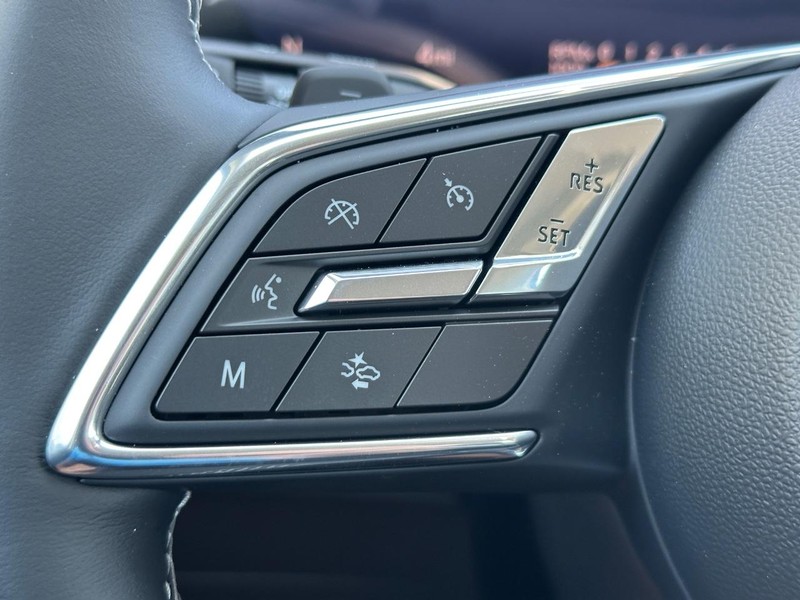 Buick Envision Vehicle Full-screen Gallery Image 9