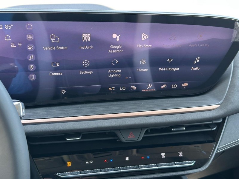 Buick Envision Vehicle Full-screen Gallery Image 12