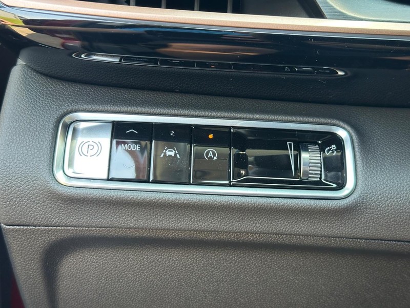 Buick Envision Vehicle Full-screen Gallery Image 17
