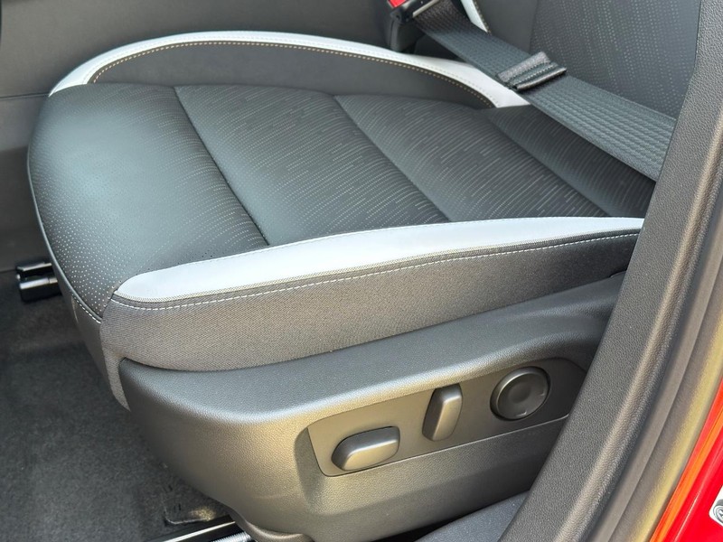 Buick Envision Vehicle Full-screen Gallery Image 20