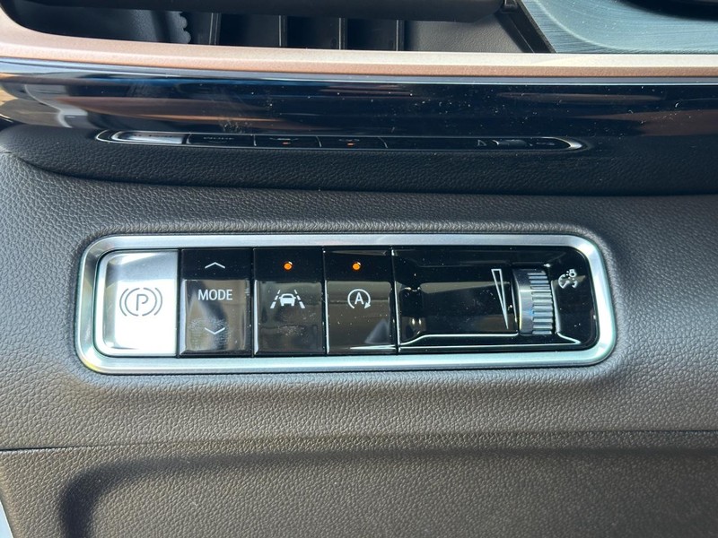 Buick Envision Vehicle Full-screen Gallery Image 16