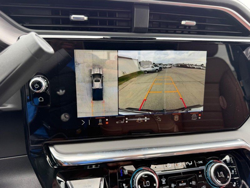 GMC Sierra 2500HD Vehicle Full-screen Gallery Image 20