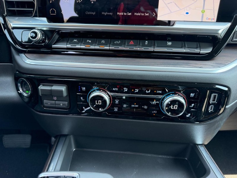 GMC Sierra 1500 Vehicle Full-screen Gallery Image 13