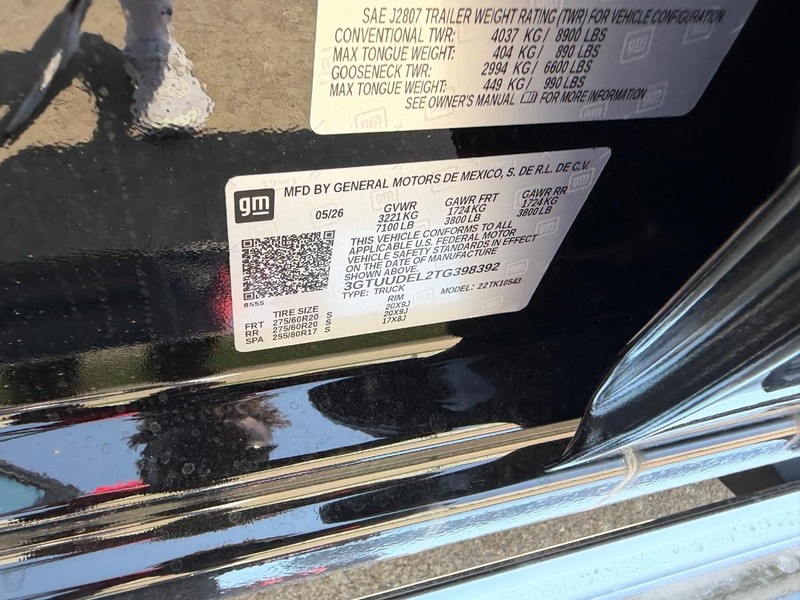 GMC Sierra 1500 Vehicle Full-screen Gallery Image 21