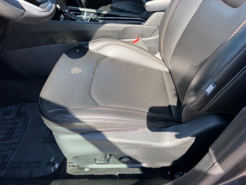 Jeep Compass Vehicle Full-screen Gallery Image 17