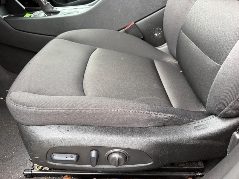 Chevrolet Malibu Vehicle Full-screen Gallery Image 17