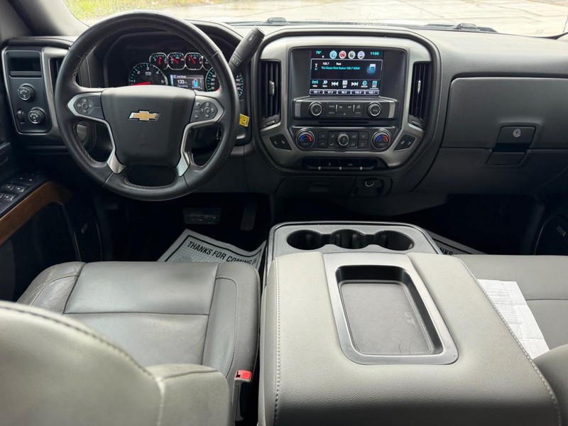 Chevrolet Silverado 1500 Vehicle Full-screen Gallery Image 8