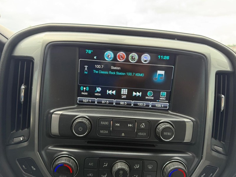 Chevrolet Silverado 1500 Vehicle Full-screen Gallery Image 12