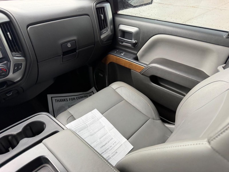 Chevrolet Silverado 1500 Vehicle Full-screen Gallery Image 14