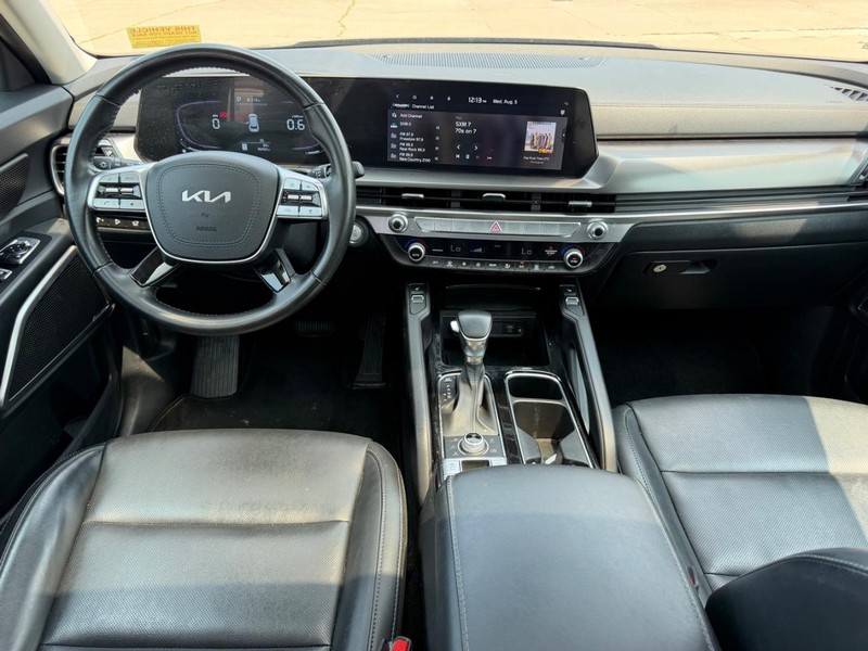 Kia Telluride Vehicle Full-screen Gallery Image 12