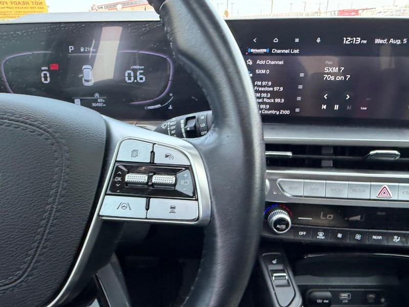 Kia Telluride Vehicle Full-screen Gallery Image 15