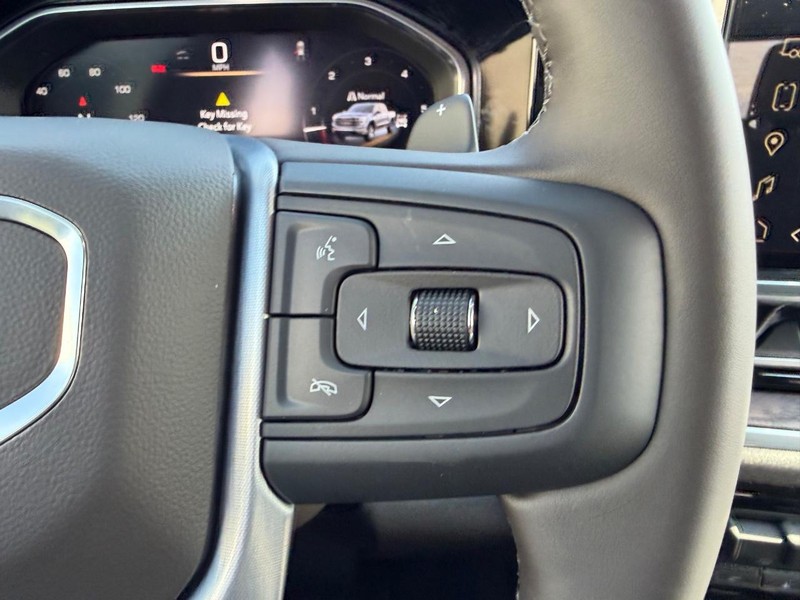 GMC Sierra 1500 Vehicle Full-screen Gallery Image 11