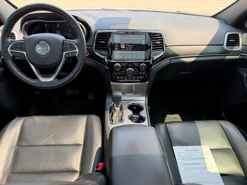 Jeep Grand Cherokee Vehicle Full-screen Gallery Image 18