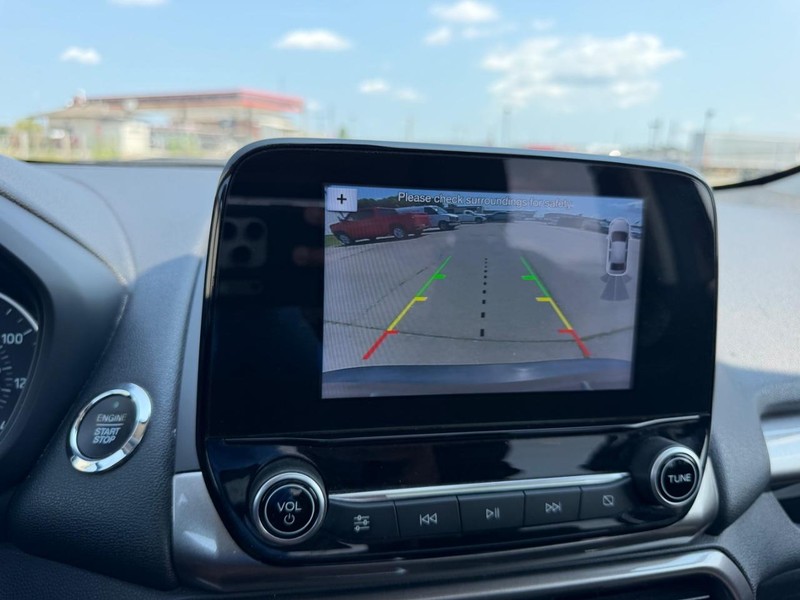 Ford EcoSport Vehicle Full-screen Gallery Image 20
