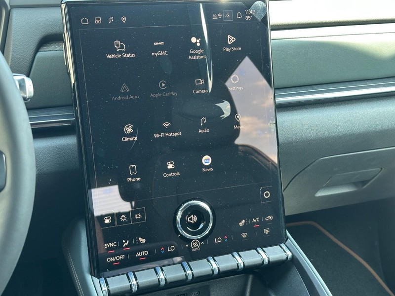 GMC Terrain Vehicle Full-screen Gallery Image 11