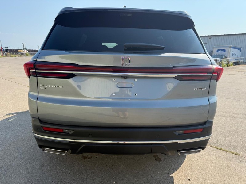 Buick Enclave Vehicle Full-screen Gallery Image 6