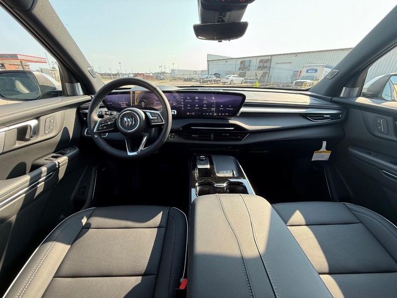 Buick Enclave Vehicle Full-screen Gallery Image 25