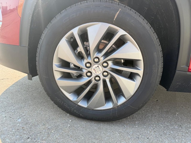 Buick Enclave Vehicle Full-screen Gallery Image 4