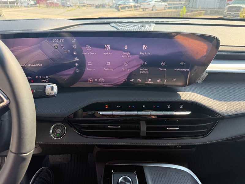 Buick Enclave Vehicle Full-screen Gallery Image 19