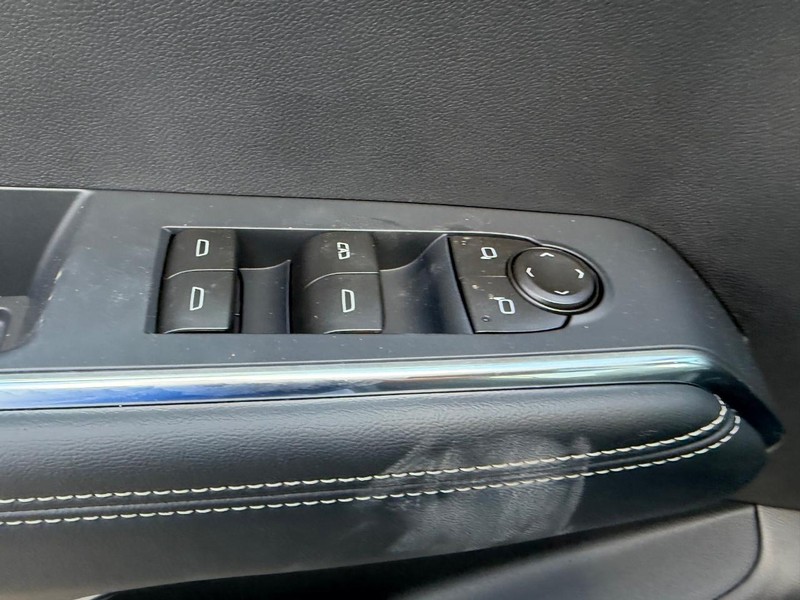 GMC Acadia Vehicle Full-screen Gallery Image 20